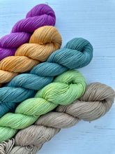 Load image into Gallery viewer, Neutral Shades - Organic Cotton &amp; Linen - Hand Dyed Plant Fibre - DK / 4ply