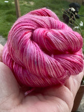 Load image into Gallery viewer, Beauty Rose - Tencel - Hand Dyed Plant Fibre