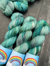 Load image into Gallery viewer, Aurora Borealis - Organic Cotton &amp; Linen - Hand Dyed Plant Fibre - DK / 4ply